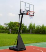 Košarkaški koš sa podesivom konstrukcijom 2.40-3.05m, PC tabla 122x82cm